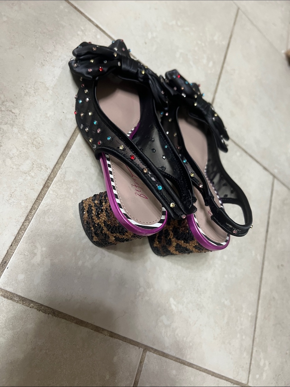 Betsey Johnson colorful embellished mesh bows with leopard block heels. - Picture 3 of 9
